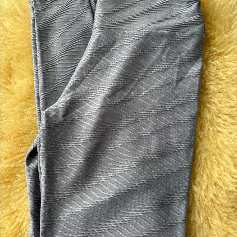 Gray Pinstriped Leggings with Sleek Modern Design